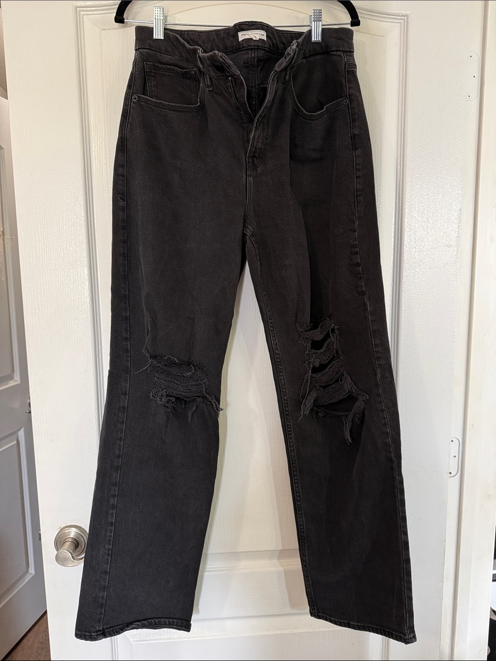 Good American Black Distressed Straight Leg Jeans